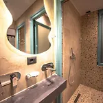 Vega 43 Hostal Sarandë