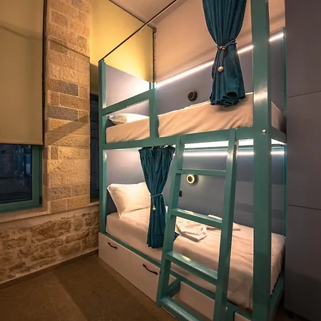 Vega 43 Hostel