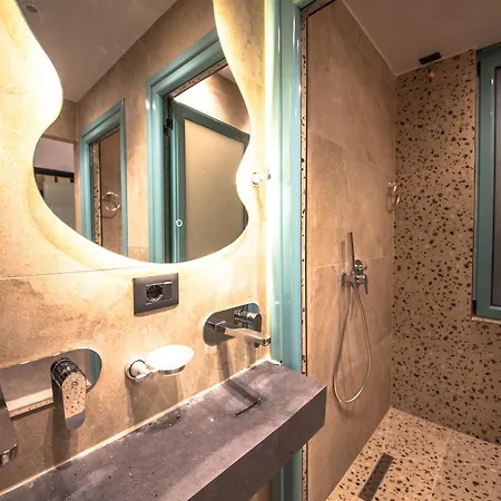 Vega 43 Hostel Sarande